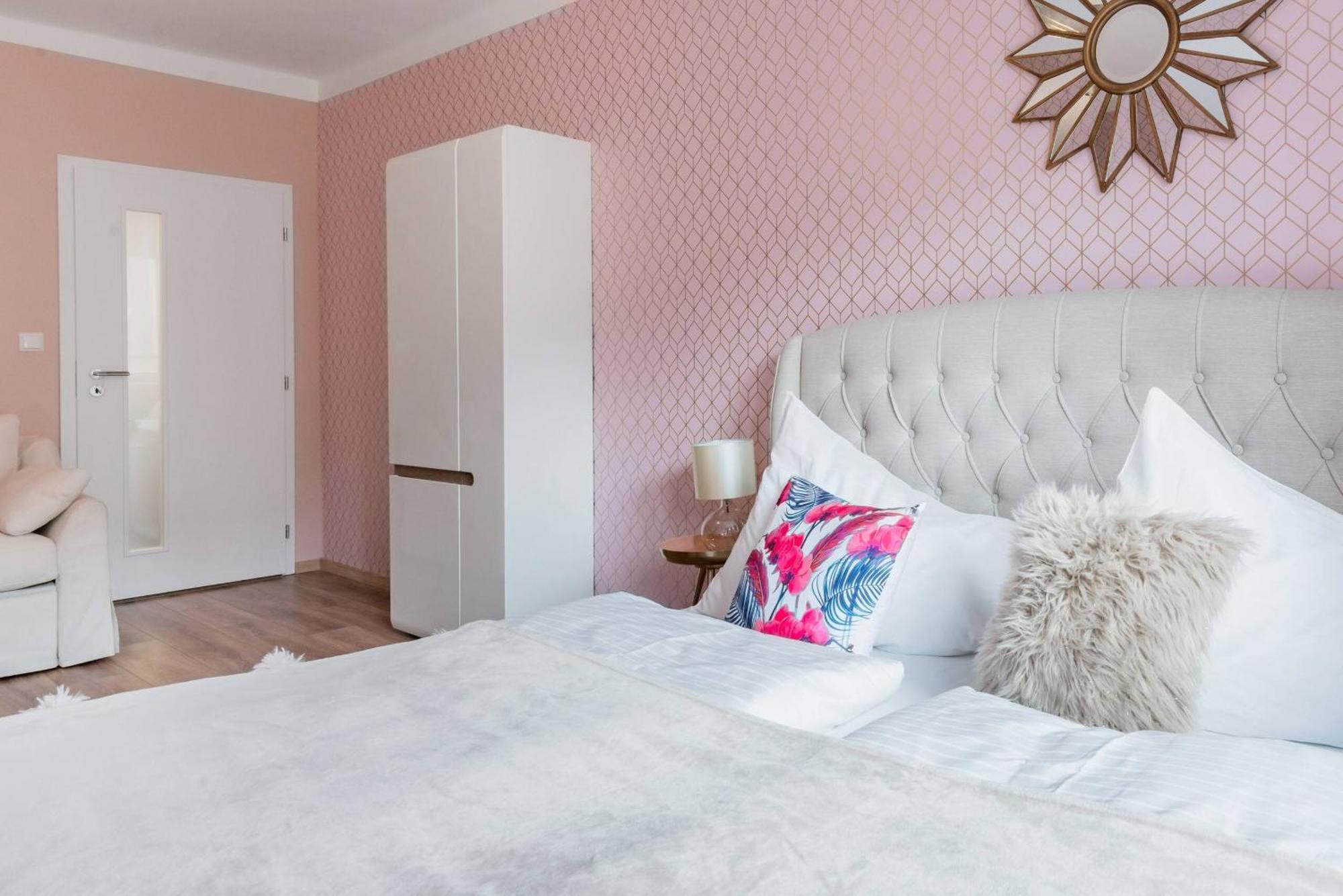 Pastel Art Deco 3Bdr Ruterra Apt Πράγα Εξωτερικό φωτογραφία