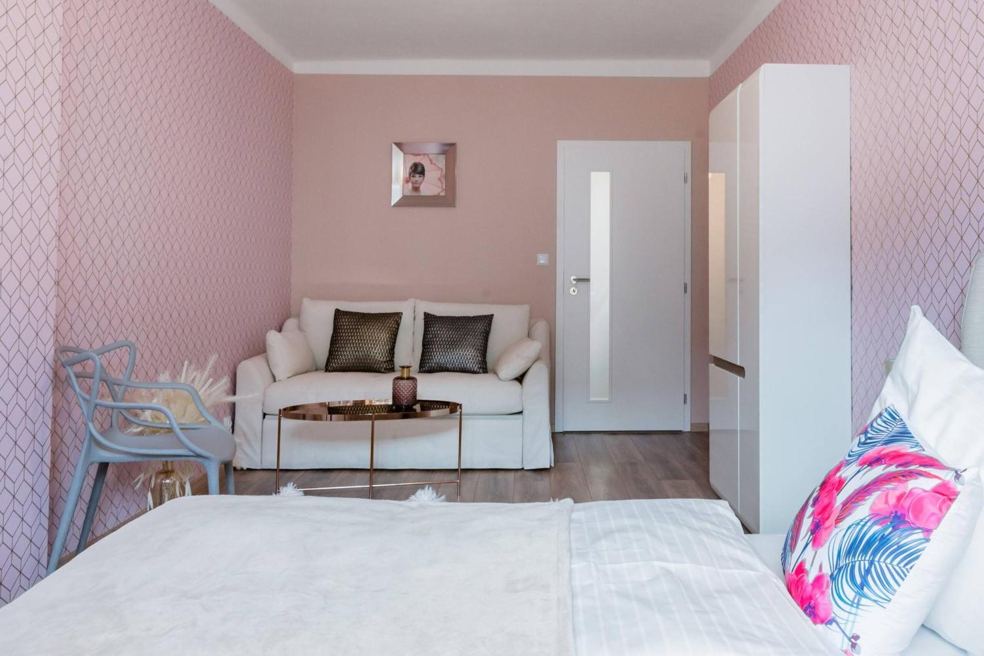 Pastel Art Deco 3Bdr Ruterra Apt Πράγα Εξωτερικό φωτογραφία
